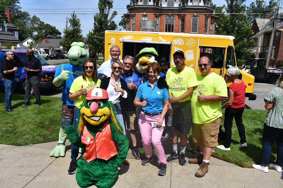 erie-downtown-partnership-food-truck-mascot