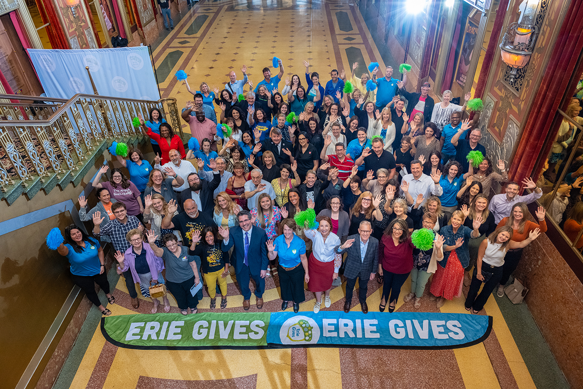 erie_gives_group_shot_from_above