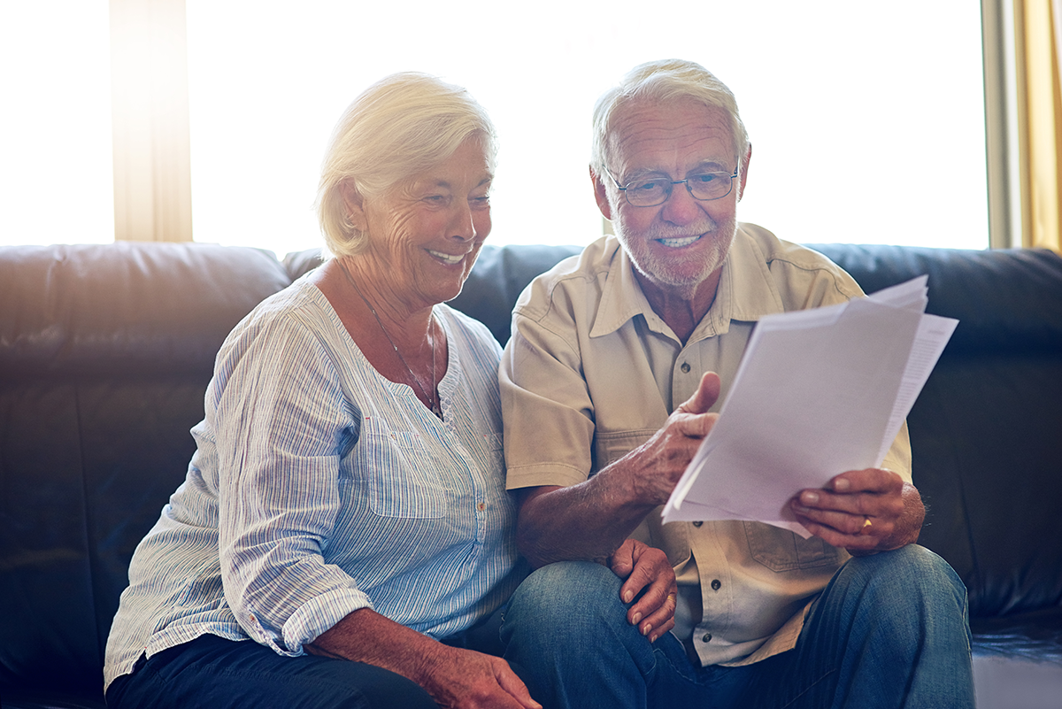 older-couple-planning-donation